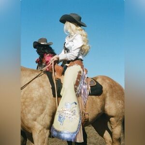 Brontë Champagna & GEMS BOOTZ